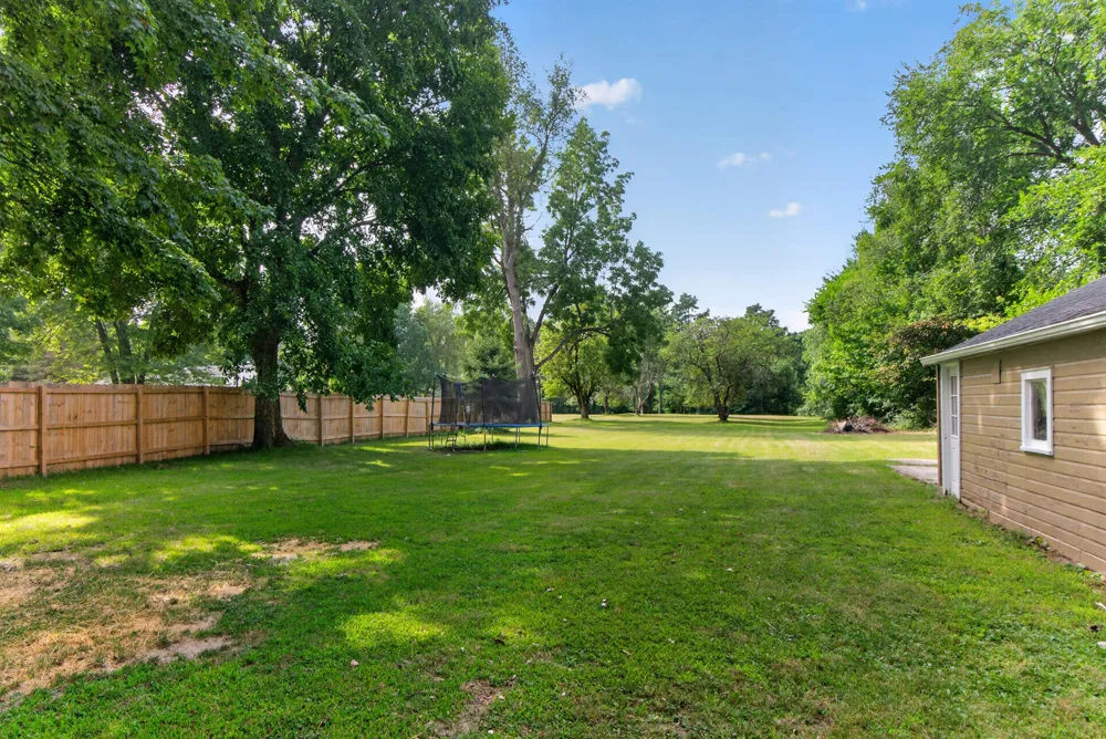 1113 Napoleon Road Leoni Township, MI 49201
