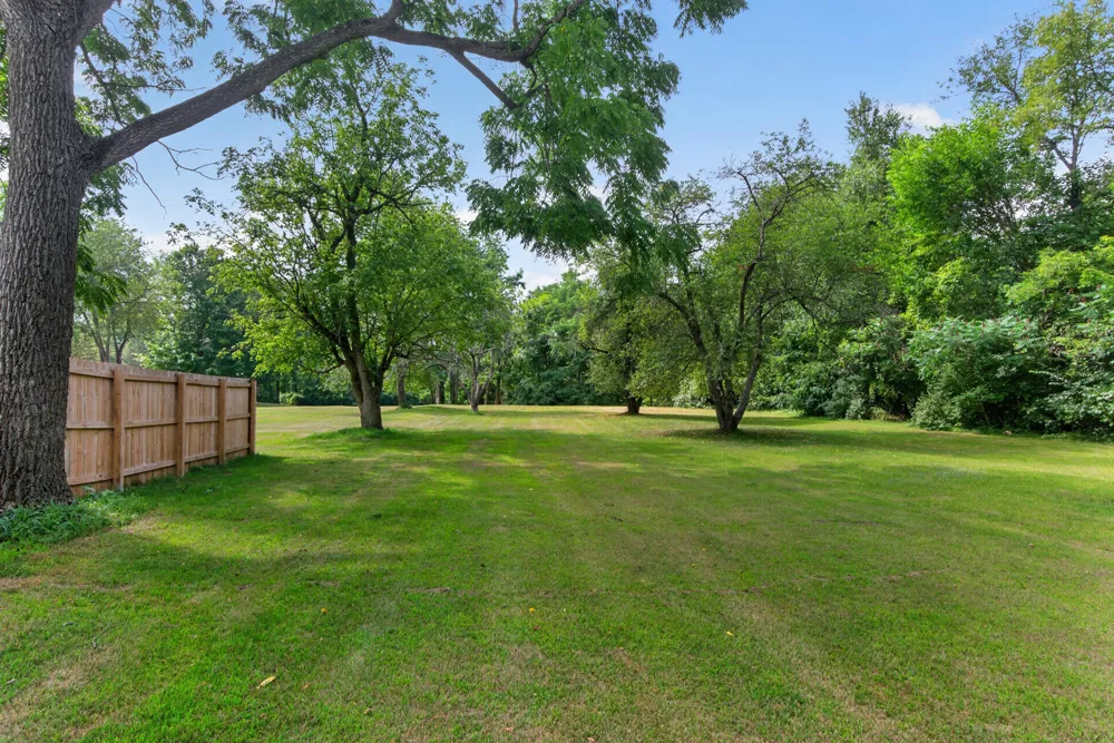 1113 Napoleon Road Leoni Township, MI 49201