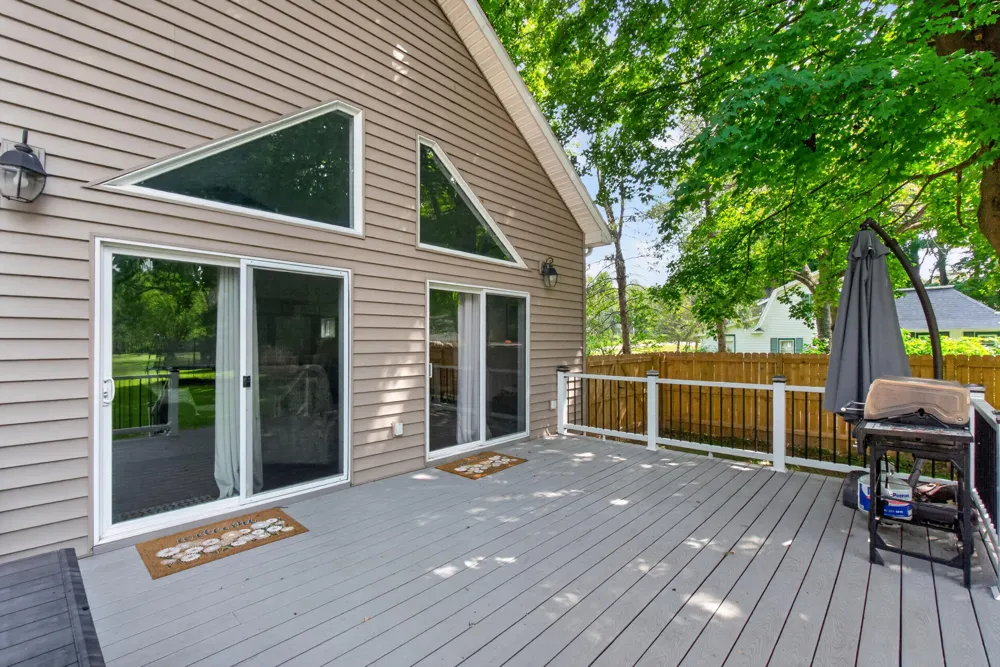 1113 Napoleon Road Leoni Township, MI 49201