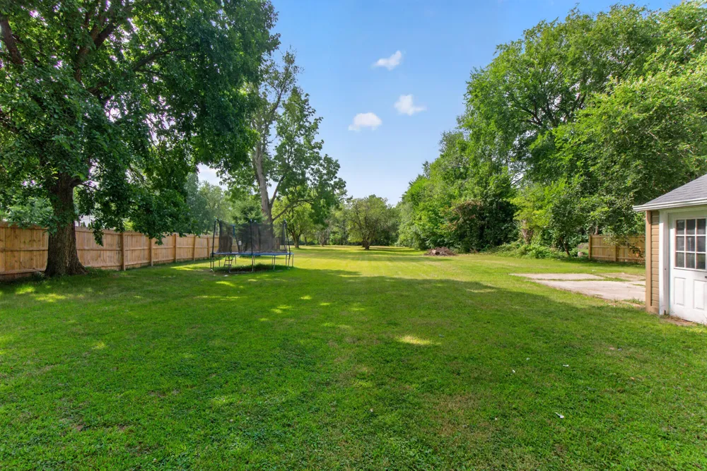1113 Napoleon Road Leoni Township, MI 49201