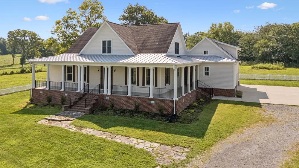 1143 Hilton Ln Castalian Springs, TN 37031