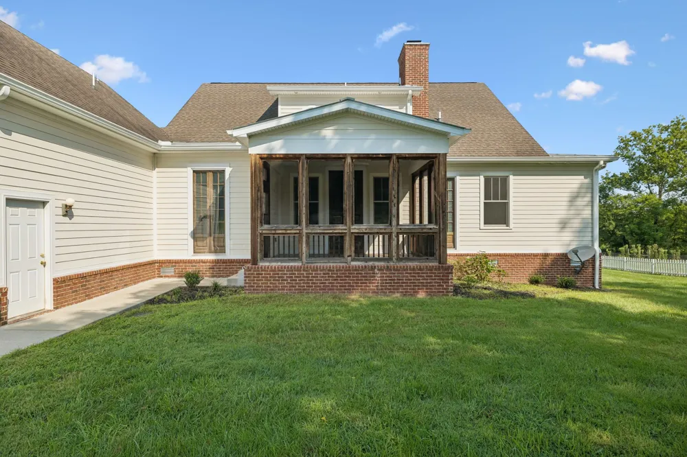 1143 Hilton Ln Castalian Springs, TN 37031