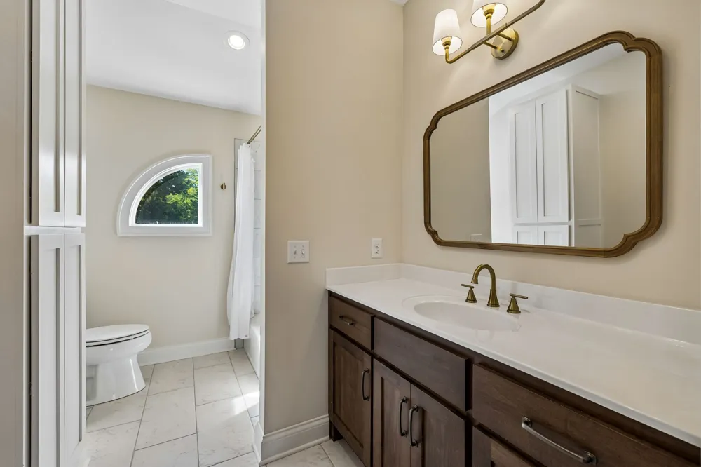 1143 Hilton Ln Castalian Springs, TN 37031