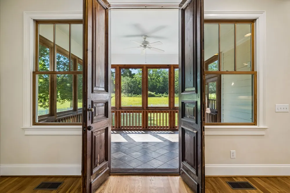 1143 Hilton Ln Castalian Springs, TN 37031