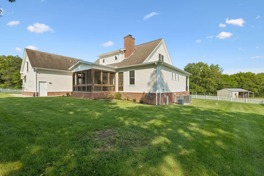1143 Hilton Ln Castalian Springs, TN 37031