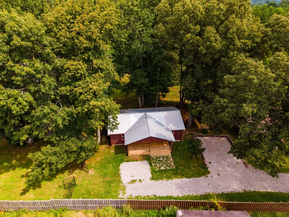 142 Poston Andrews Ln Cookeville, TN 38506