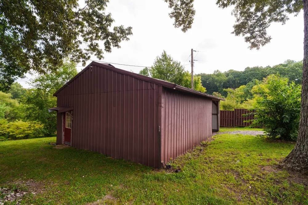 142 Poston Andrews Ln Cookeville, TN 38506