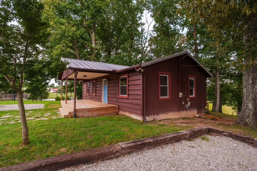 142 Poston Andrews Ln Cookeville, TN 38506