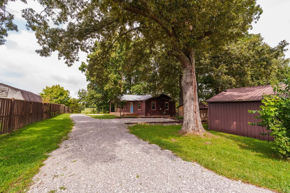 142 Poston Andrews Ln Cookeville, TN 38506