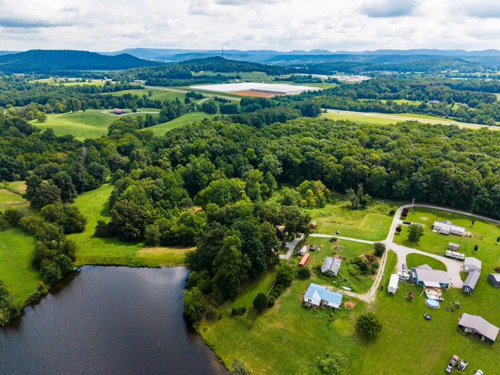 142 Poston Andrews Ln Cookeville, TN 38506