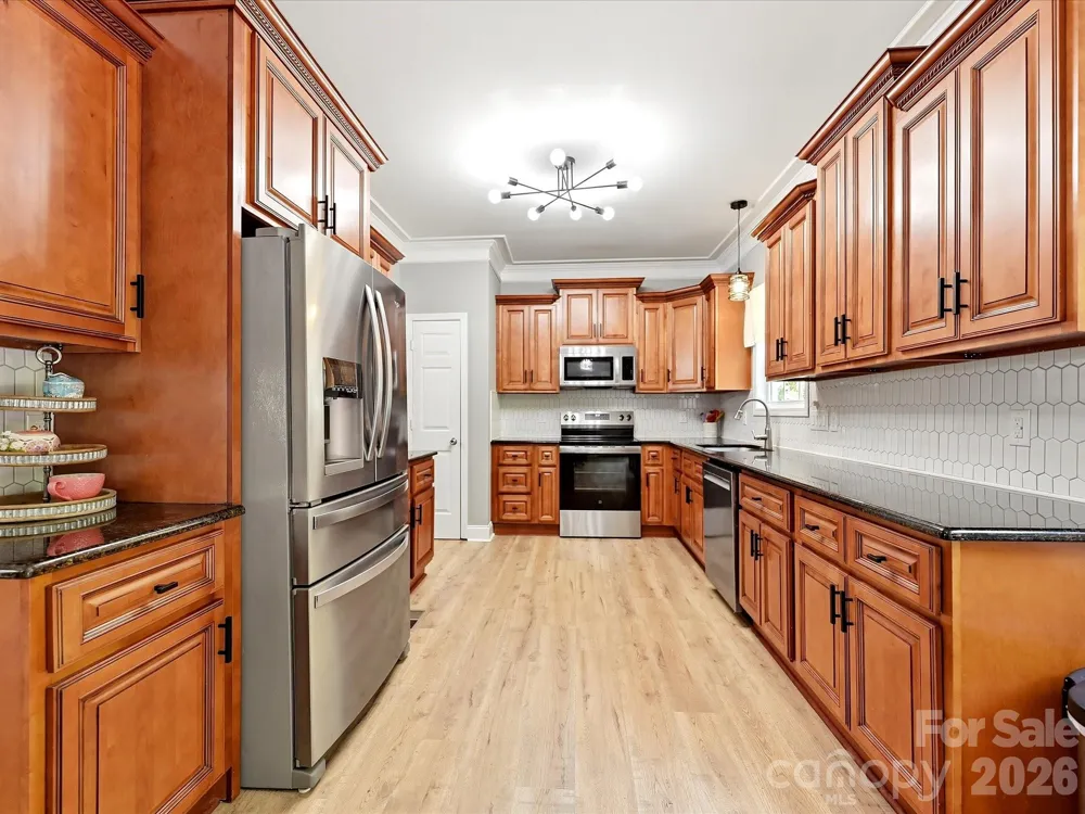 1401 Wall Street Waxhaw, NC 28173