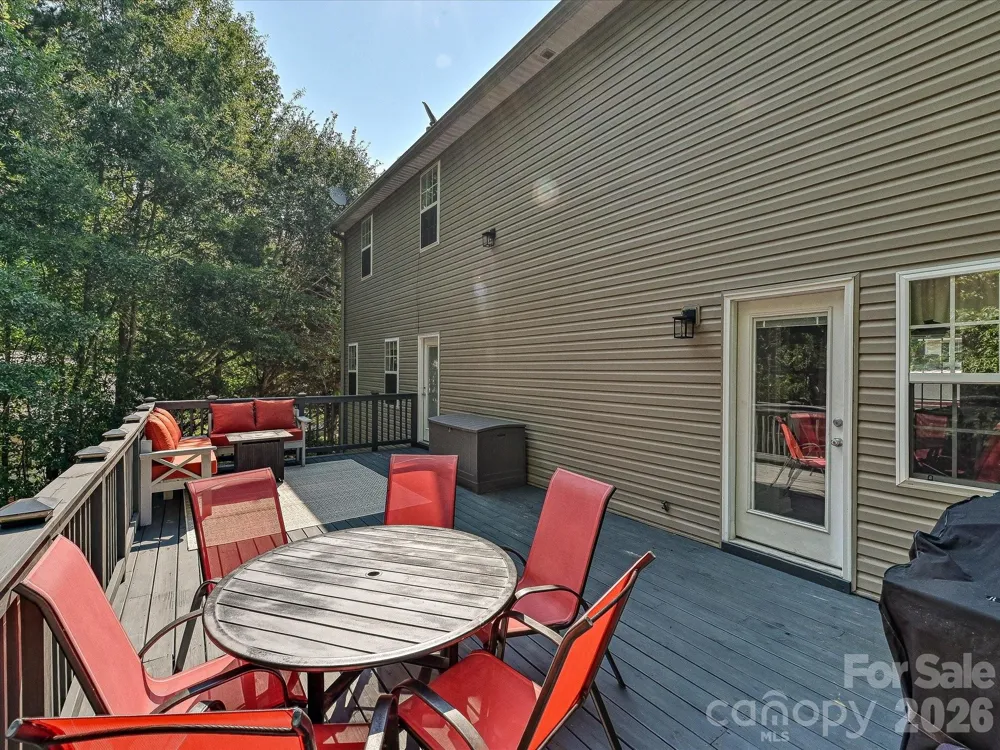 1401 Wall Street Waxhaw, NC 28173
