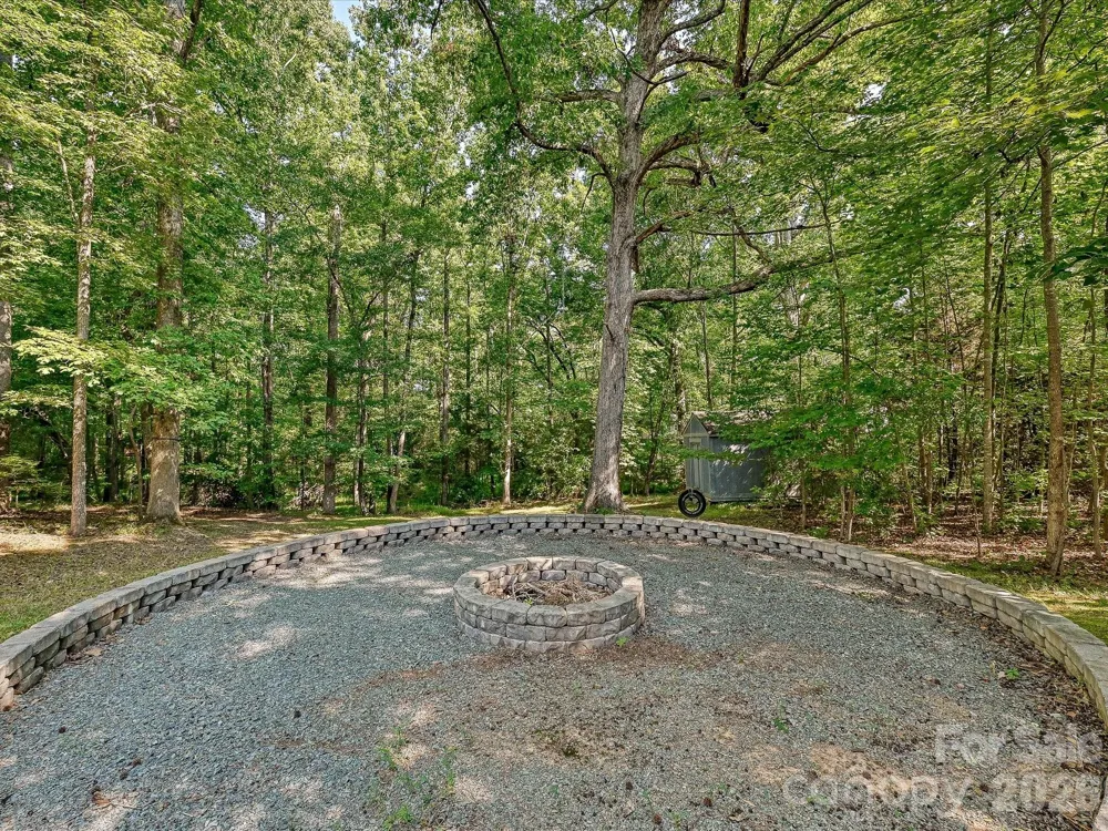 1401 Wall Street Waxhaw, NC 28173
