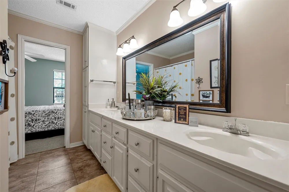316 Tree Grove Woodway, TX 76712