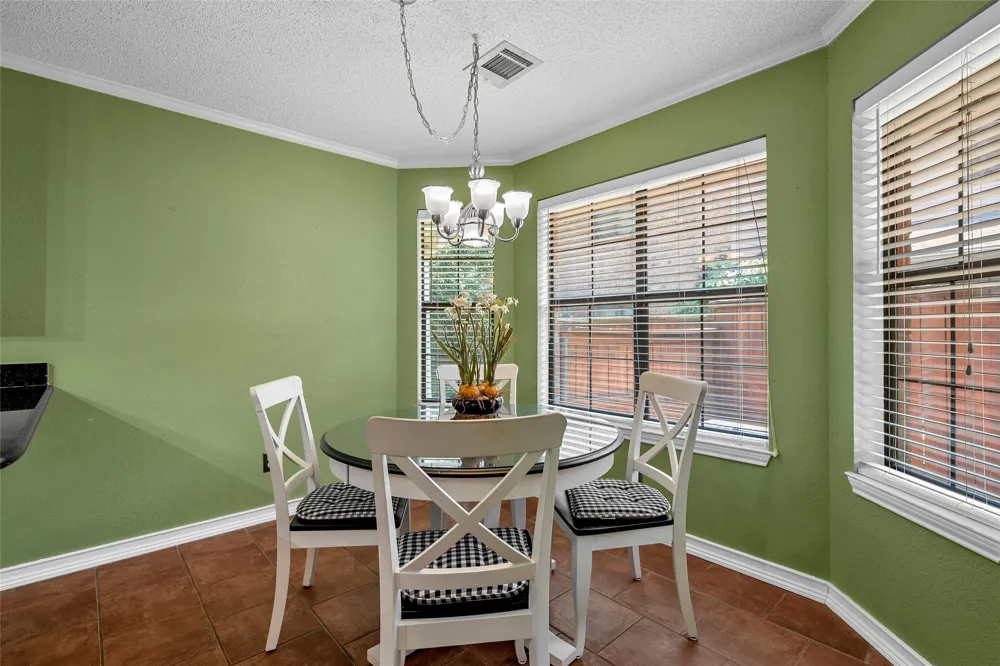 316 Tree Grove Woodway, TX 76712