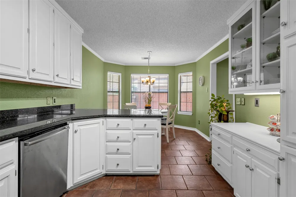 316 Tree Grove Woodway, TX 76712
