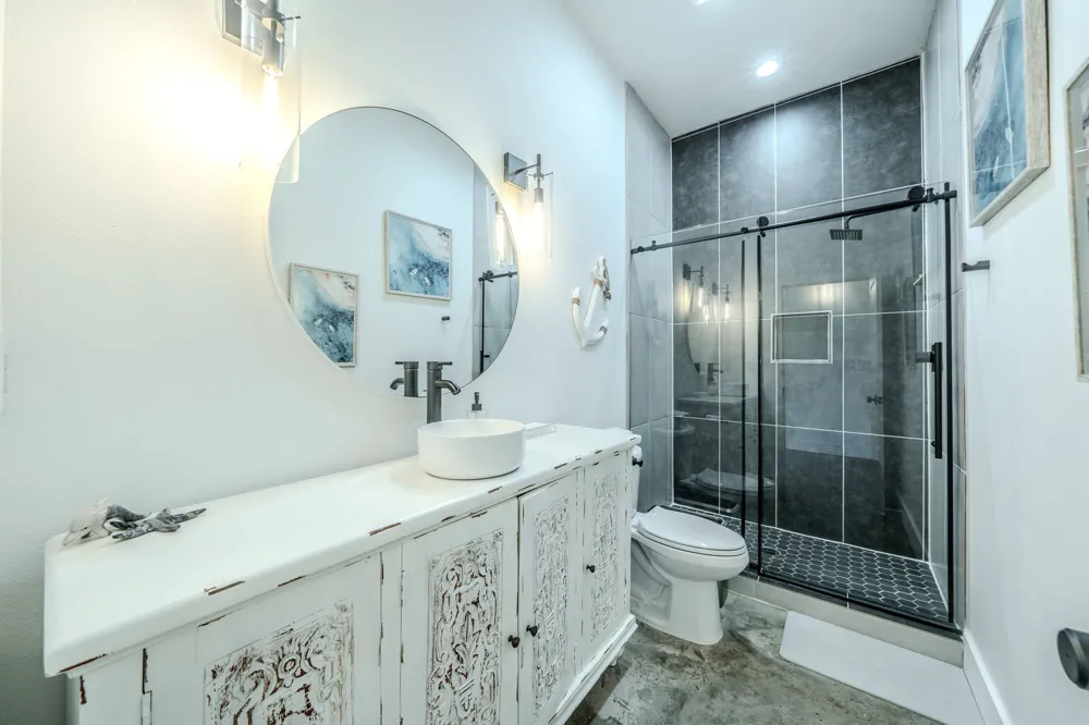 136 Deer Park Loop Mabank, TX 75156