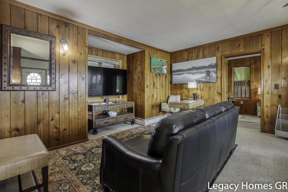 762 Parkwood Drive Six Lakes, MI 48886