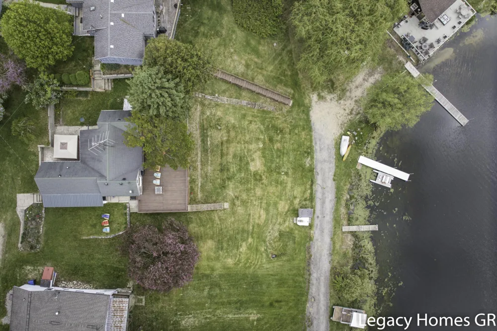 762 Parkwood Drive Six Lakes, MI 48886