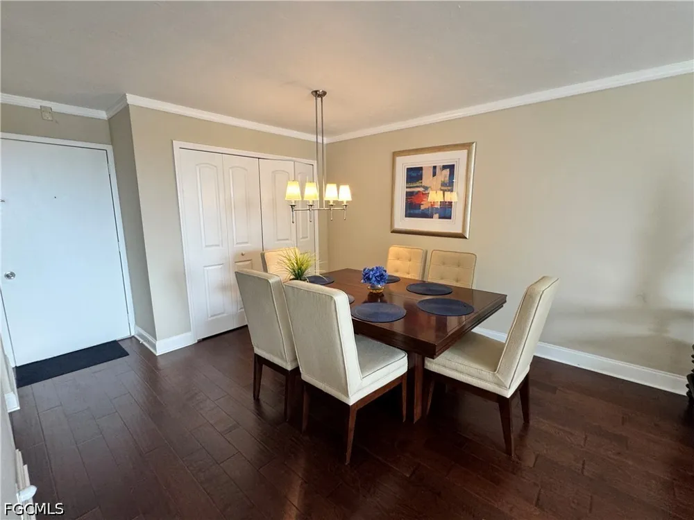 Key Drive #203 North Fort Myers, FL 33903
