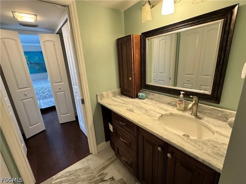 Key Drive #203 North Fort Myers, FL 33903