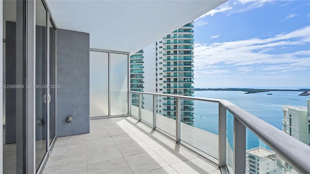 1300 Brickell Bay Dr #3102 Miami, FL 33131