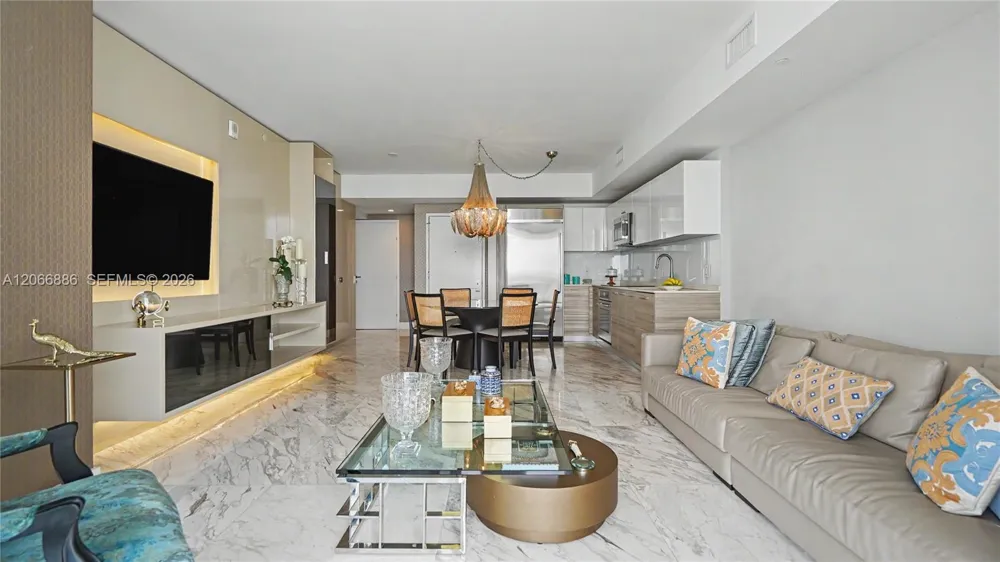 1300 Brickell Bay Dr #3102 Miami, FL 33131