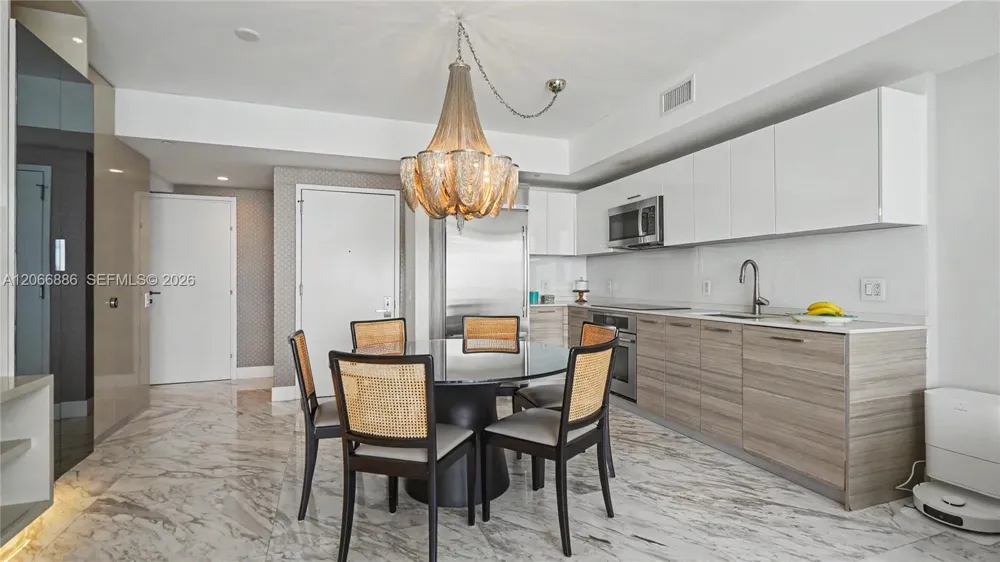 1300 Brickell Bay Dr #3102 Miami, FL 33131