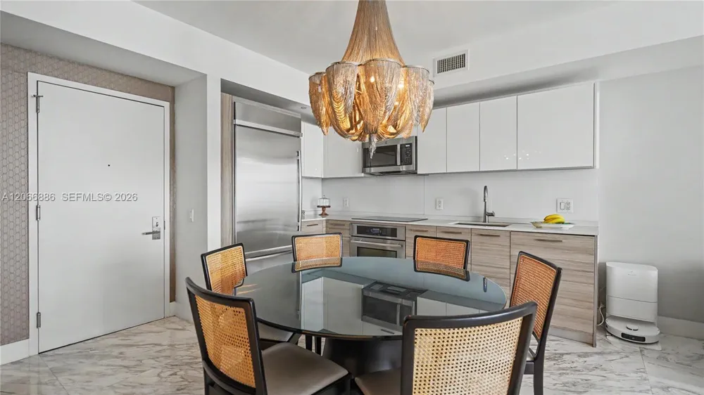 1300 Brickell Bay Dr #3102 Miami, FL 33131