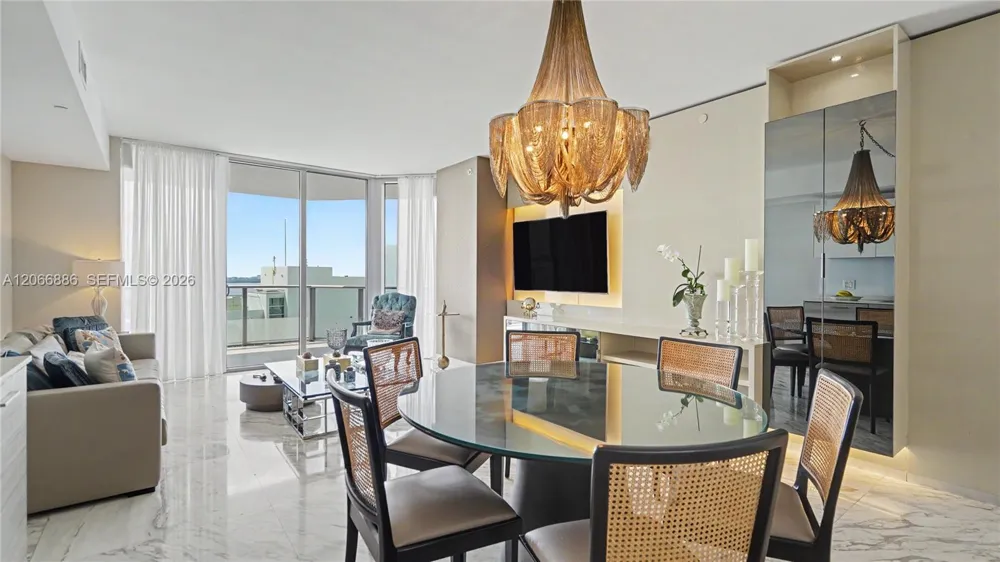 1300 Brickell Bay Dr #3102 Miami, FL 33131