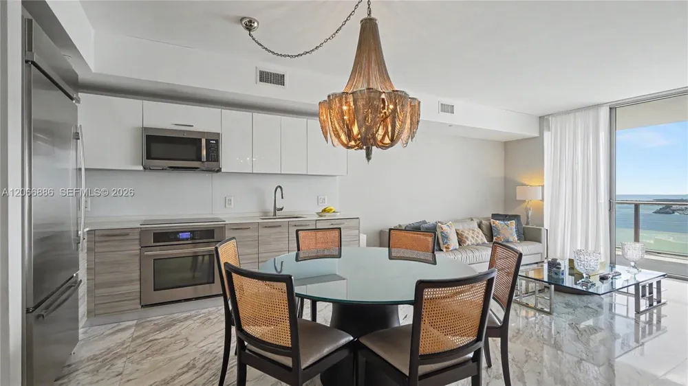 1300 Brickell Bay Dr #3102 Miami, FL 33131