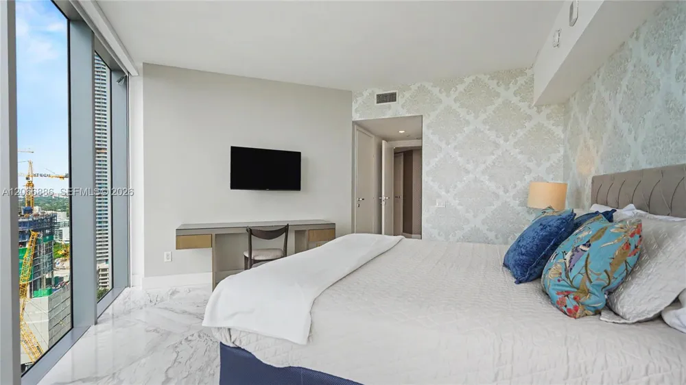 1300 Brickell Bay Dr #3102 Miami, FL 33131