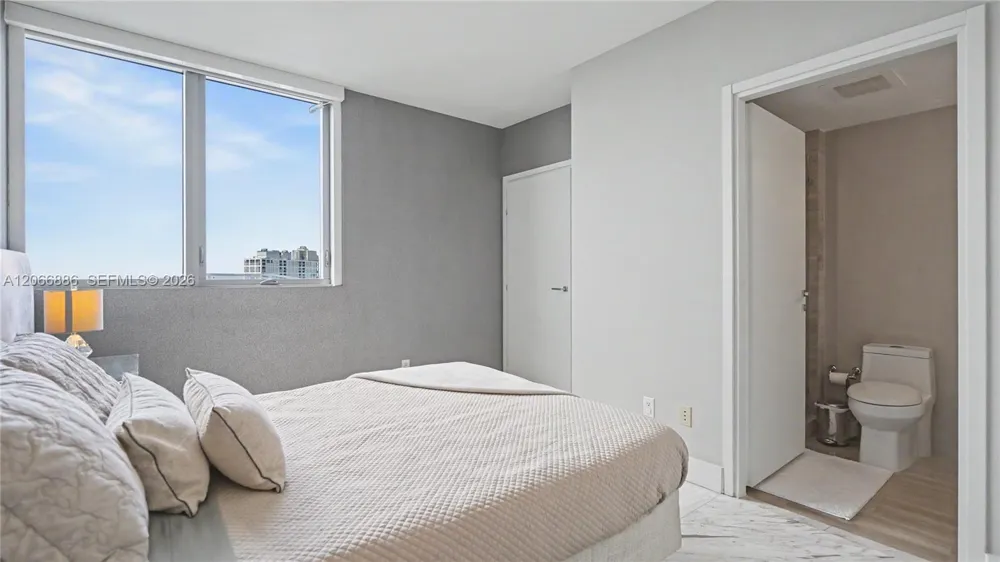 1300 Brickell Bay Dr #3102 Miami, FL 33131