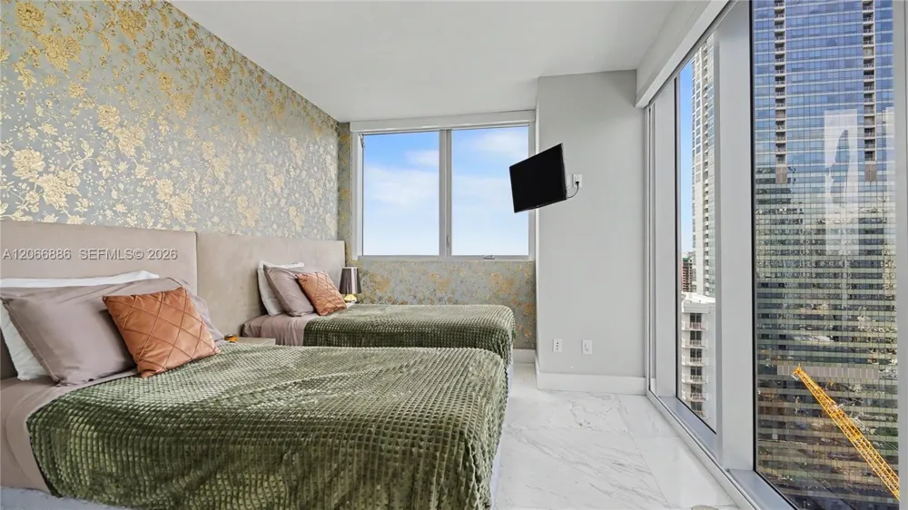 1300 Brickell Bay Dr #3102 Miami, FL 33131