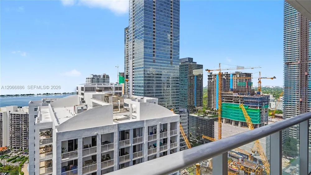 1300 Brickell Bay Dr #3102 Miami, FL 33131