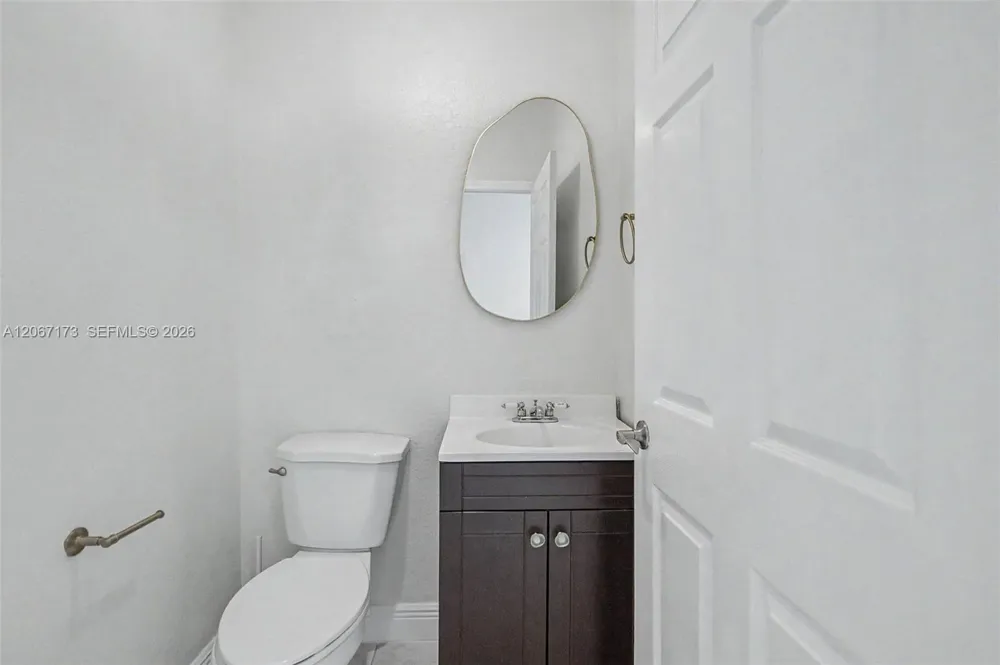 2945 Coconut Ave #2 Miami, FL 33133