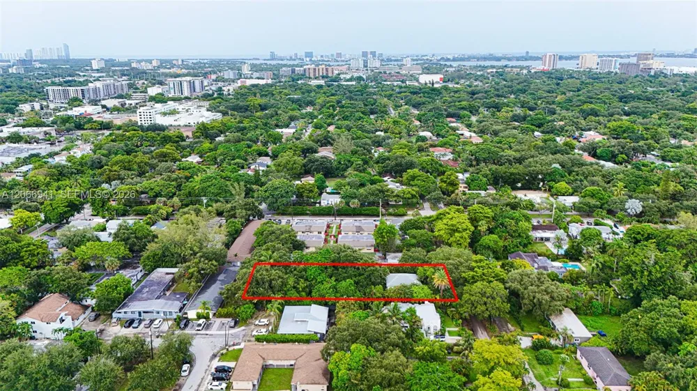 753 NE 121st St North Miami, FL 33161