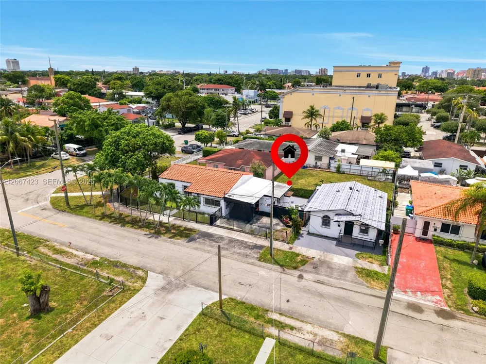 3500 NW 1st St #A Miami, FL 33125