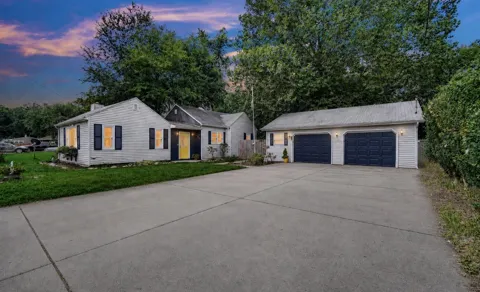 2696 Edgewood Street