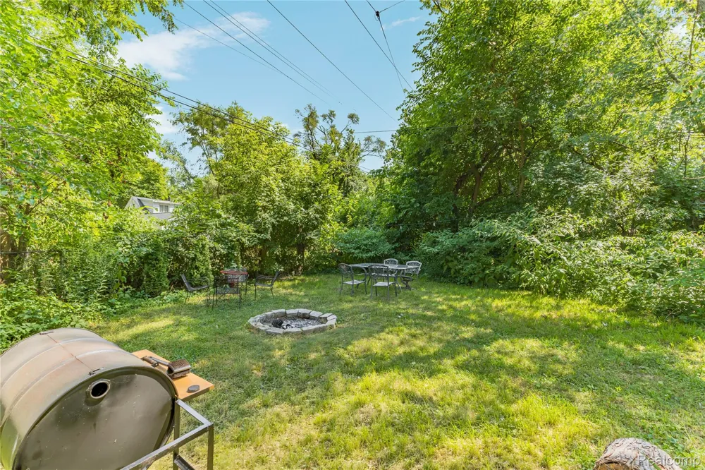 17624 Winston Street Detroit City, MI 48219