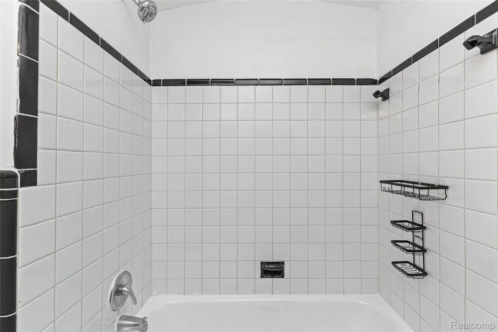 17624 Winston Street Detroit City, MI 48219