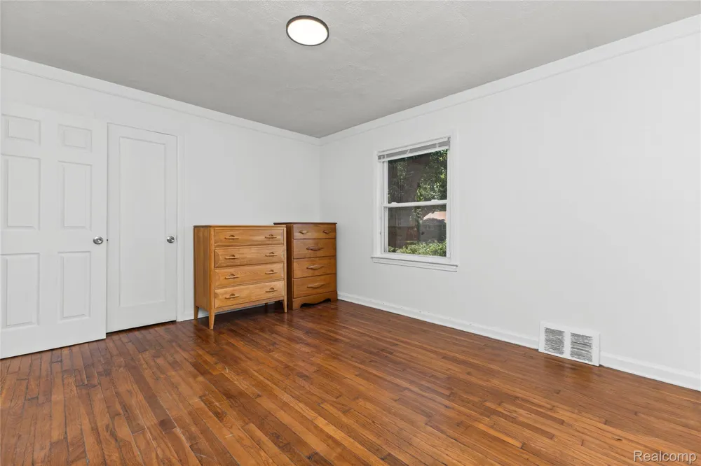 17624 Winston Street Detroit City, MI 48219
