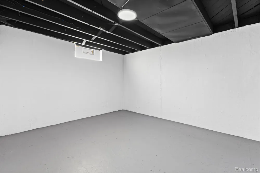 17624 Winston Street Detroit City, MI 48219