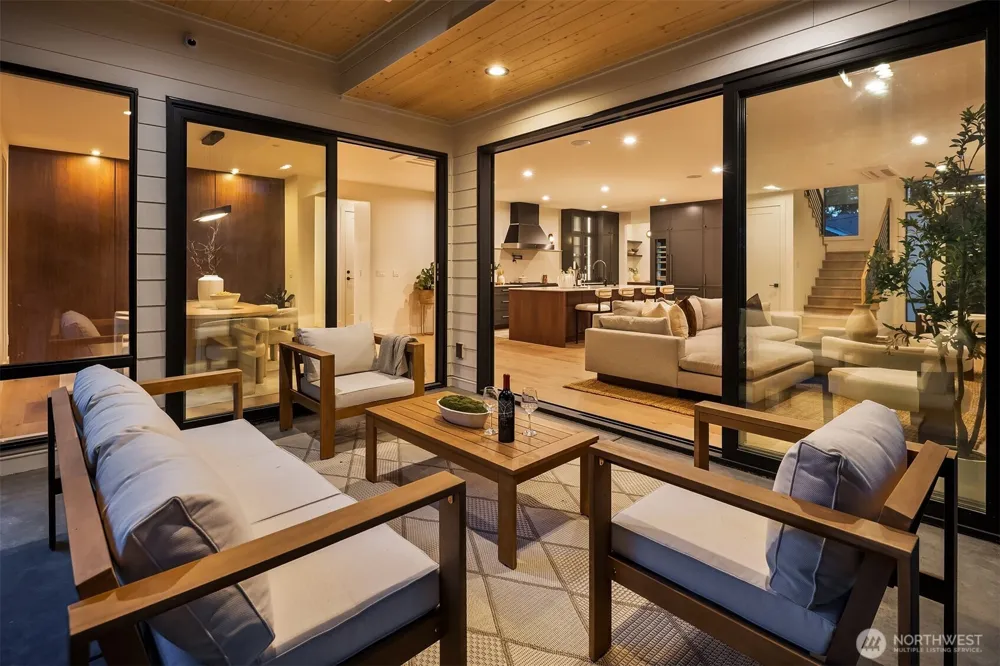 1208 211th Place Sammamish, WA 98074