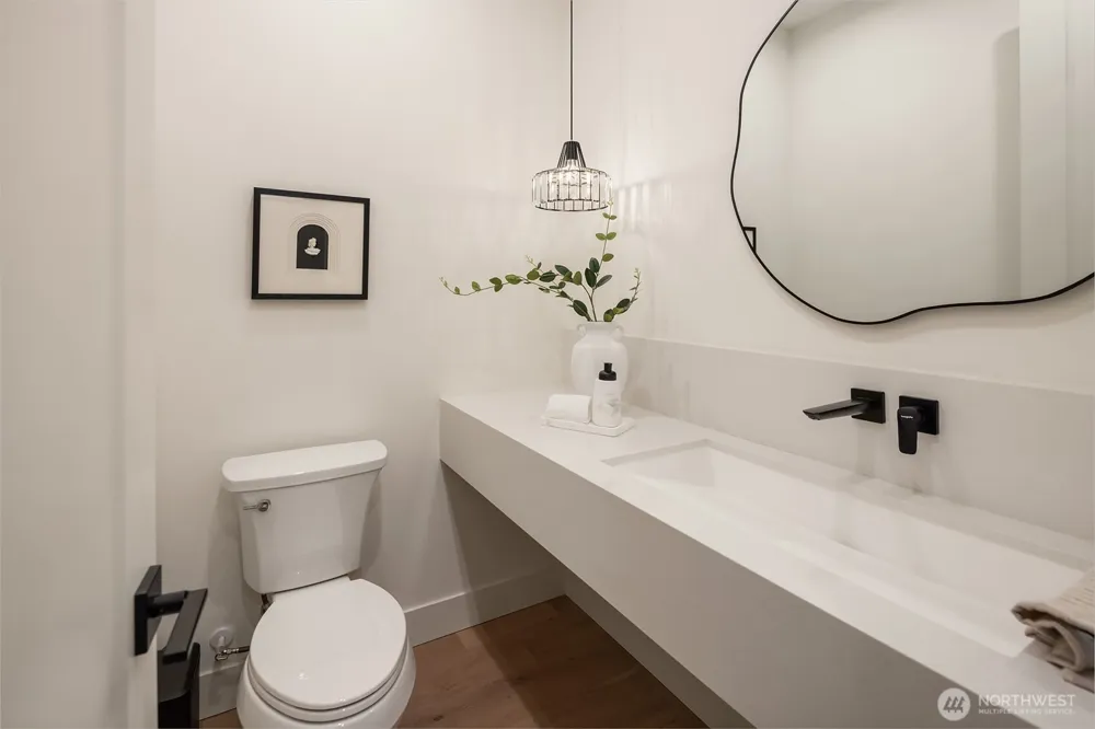 1208 211th Place Sammamish, WA 98074