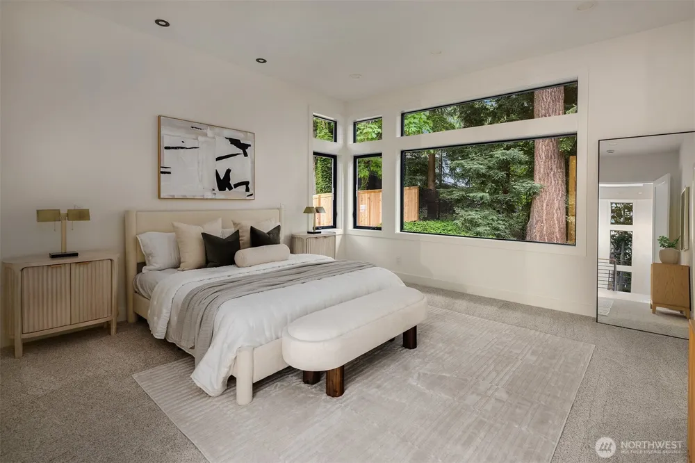1208 211th Place Sammamish, WA 98074