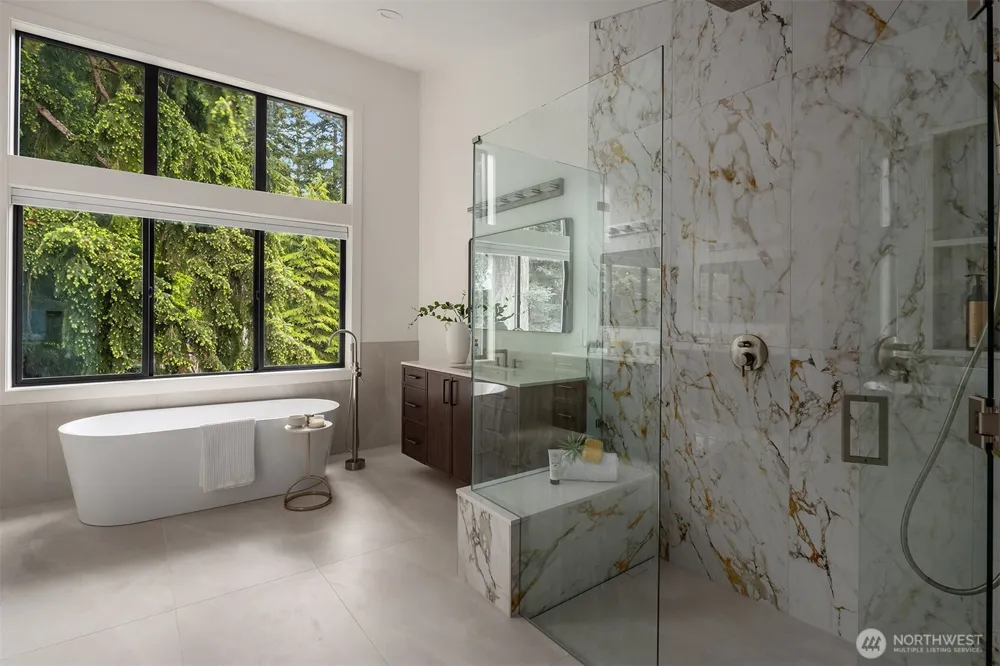 1208 211th Place Sammamish, WA 98074