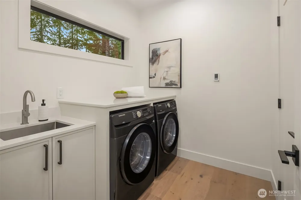 1208 211th Place Sammamish, WA 98074