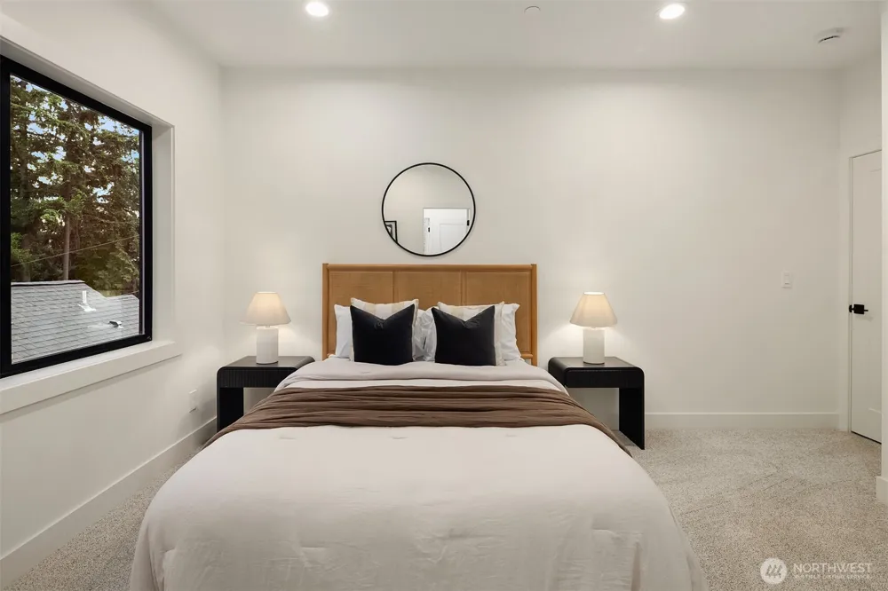 1208 211th Place Sammamish, WA 98074