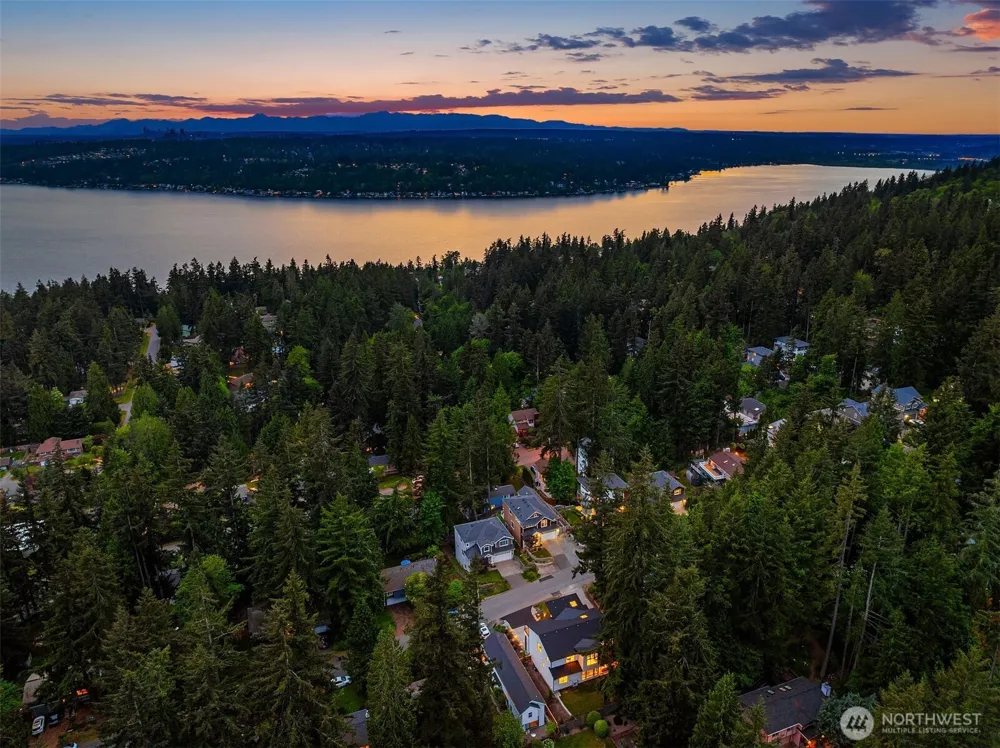 1208 211th Place Sammamish, WA 98074
